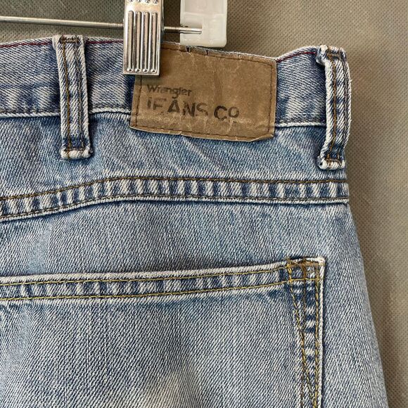 Wrangler Jeans Co Men's Jeans 30x30 Light Blue Loose Straight Zip Fly Casual - Picture 8 of 12